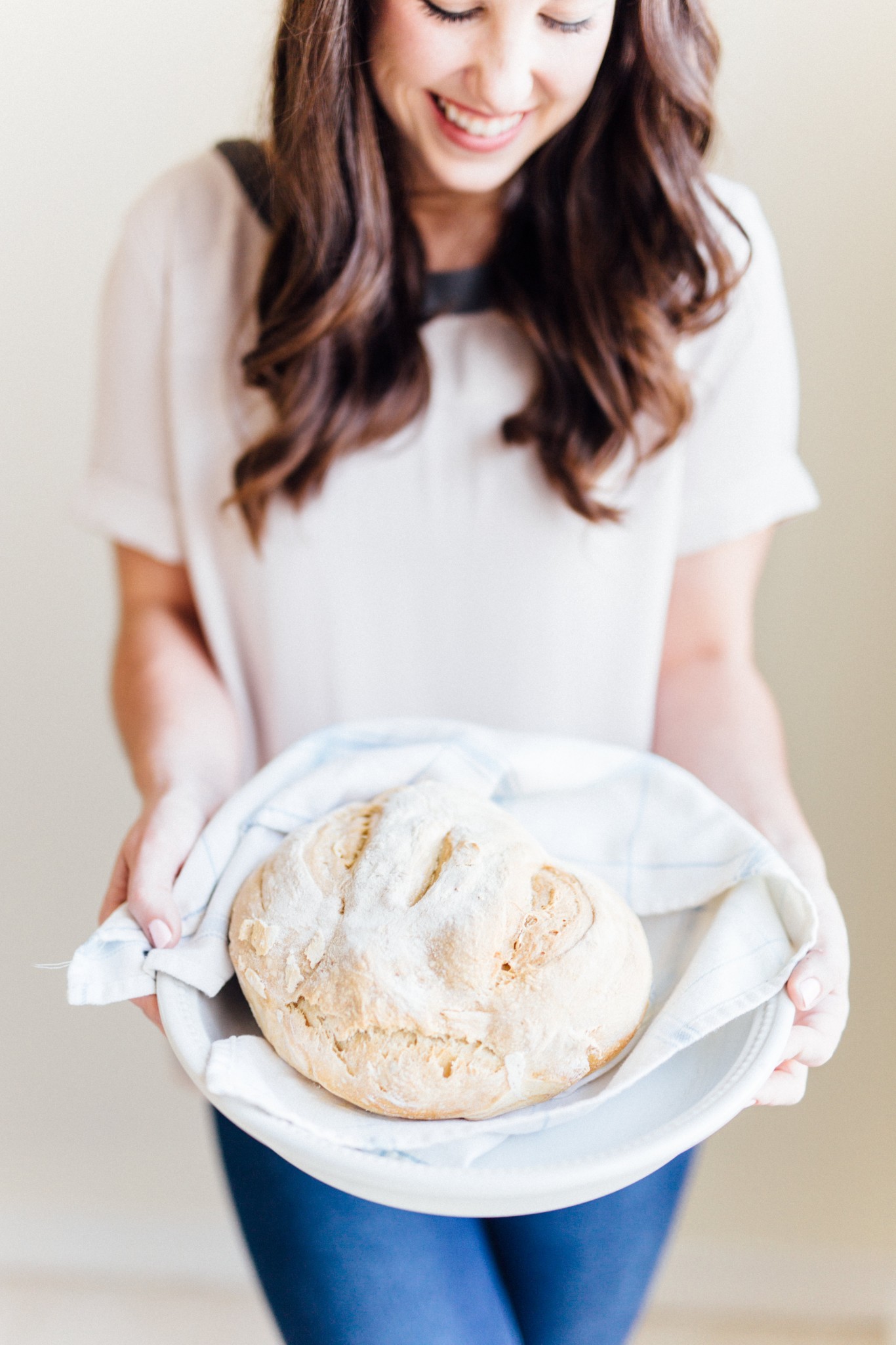 how-to-fresh-baked-homemade-bread-Anna Filly