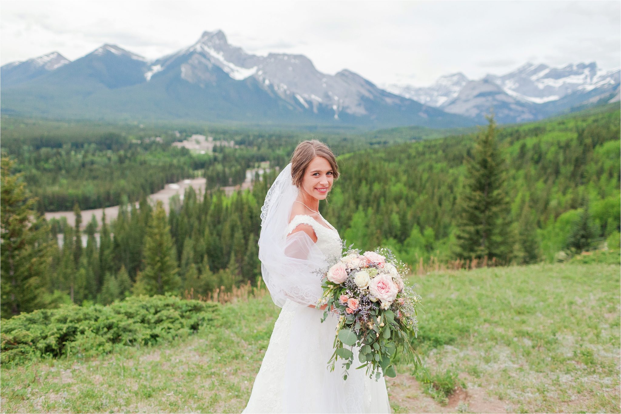 Kananaskis Canada Wedding at the Delta Lodge-Kaitlin & Ricky-Alabama wedding photographer-Lodge wedding-Bridal photography-Outside bridal shoot-Bridal bouquet-Wedding florals-Mountain wedding-Mountain wedding-Canada wedding photographer