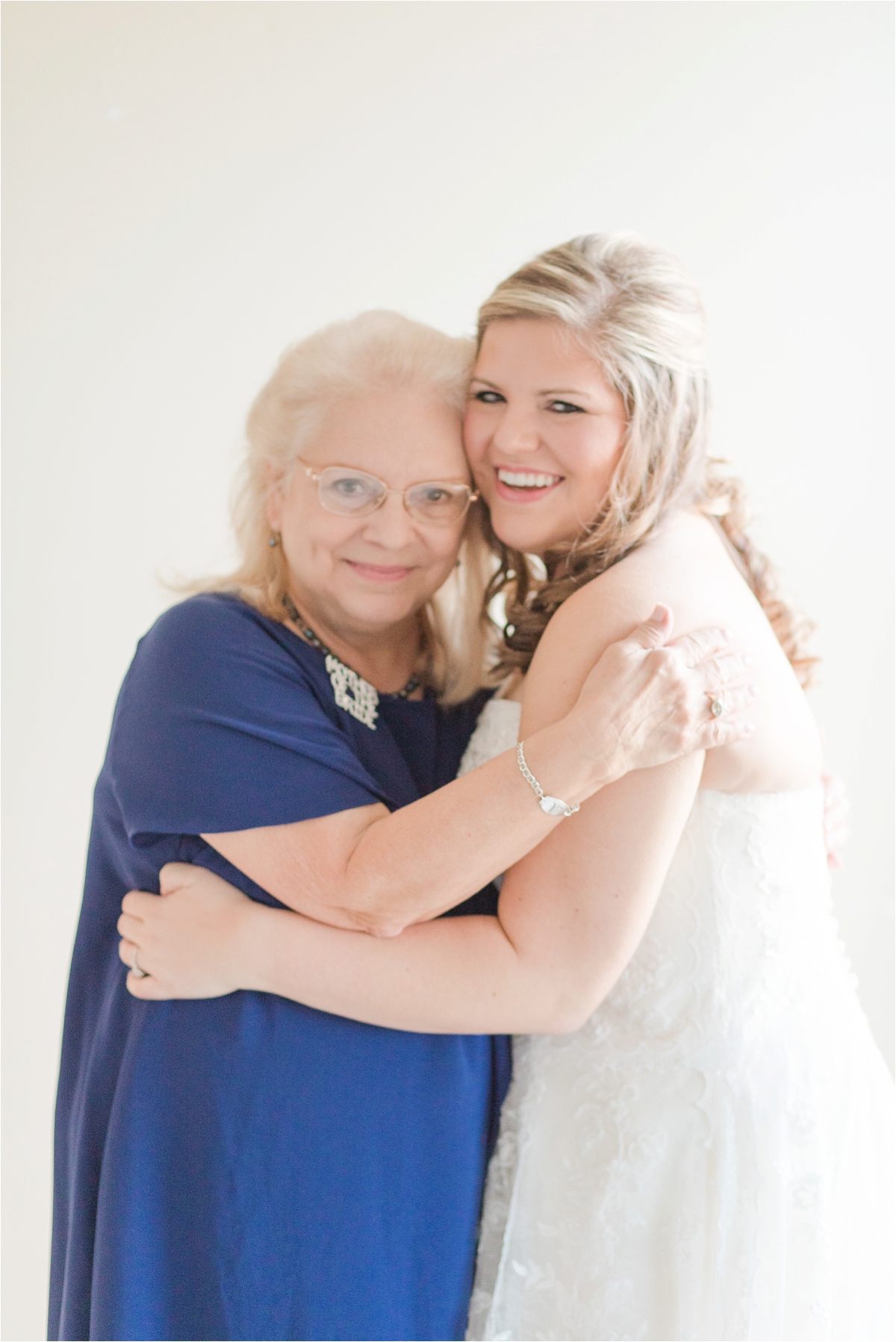 precious-moments-mother of the bride-bride-navy-wedding