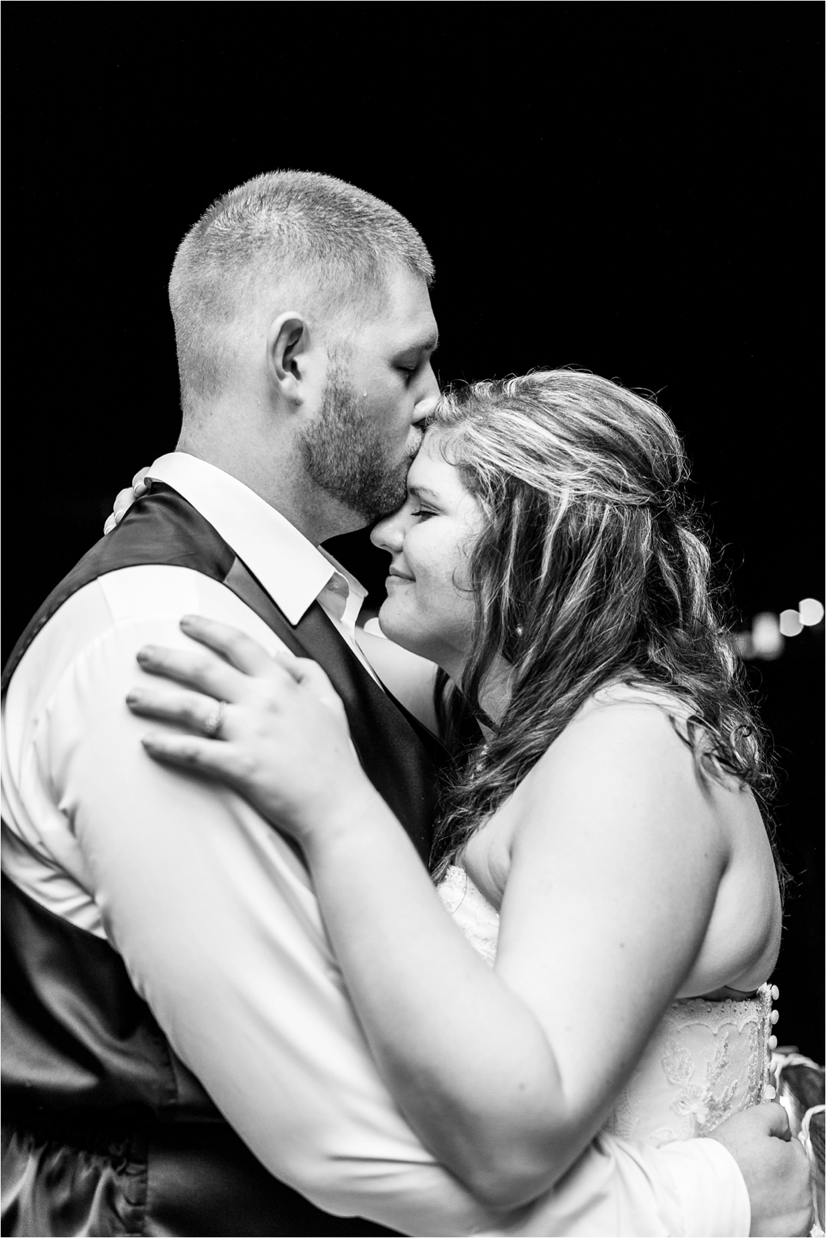 bride-groom-reception-portraits-precious-moments-evening-wedding