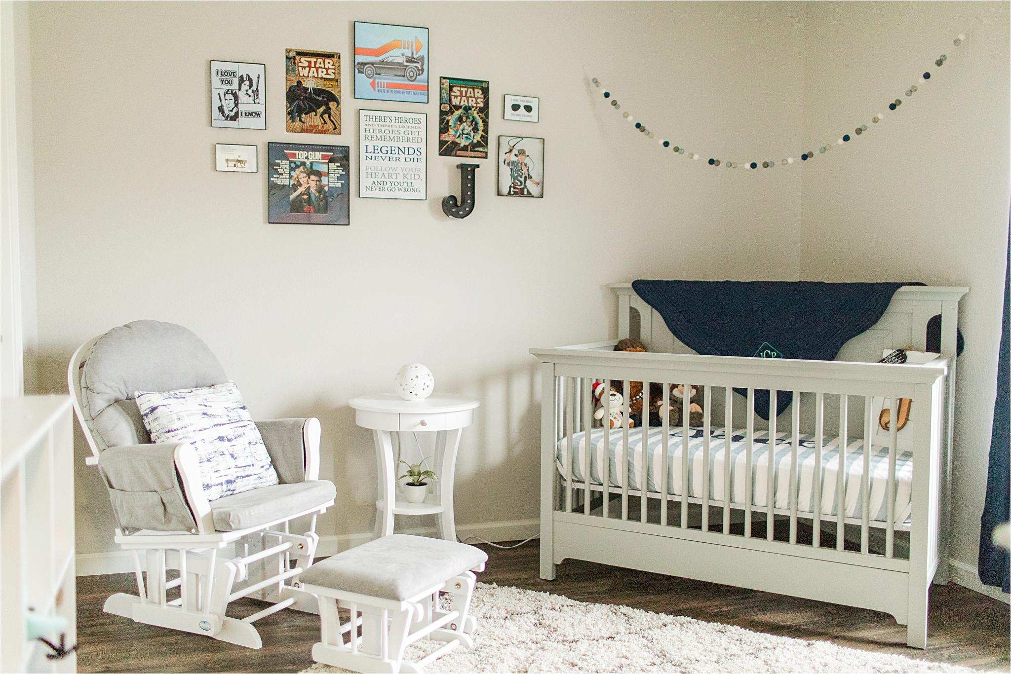 baby-room-decor-ideas-rocking-chair-glider