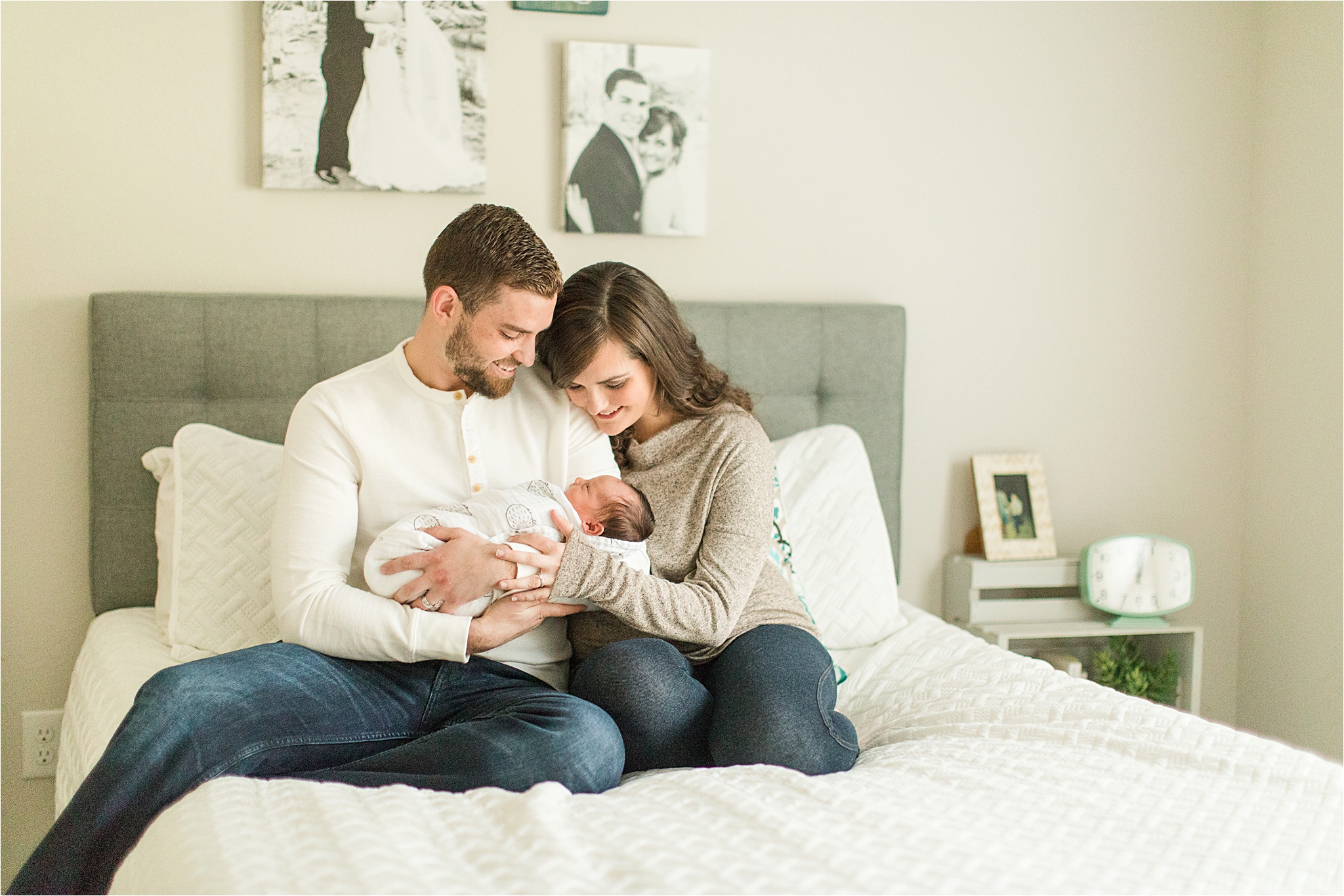 https://annafillyblog.com/wp-content/uploads/2017/12/In-Home-Lifestyle-newborn-Session-the-Clark-Family-69.jpg