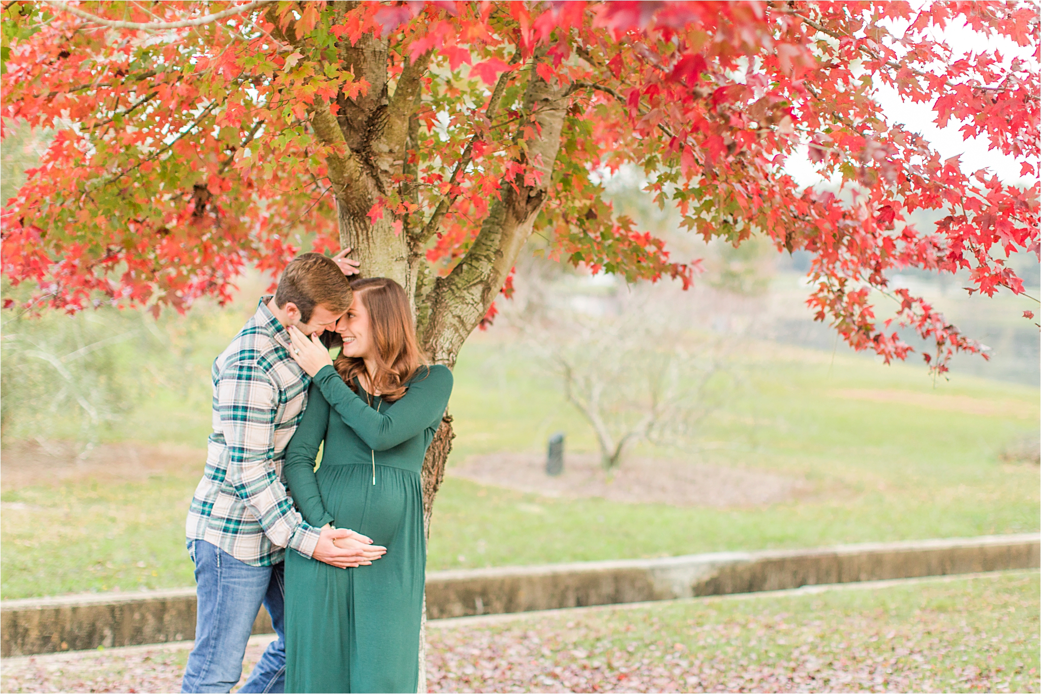 autumn-maternity-session-baby-announcement-alabama-photographer-family