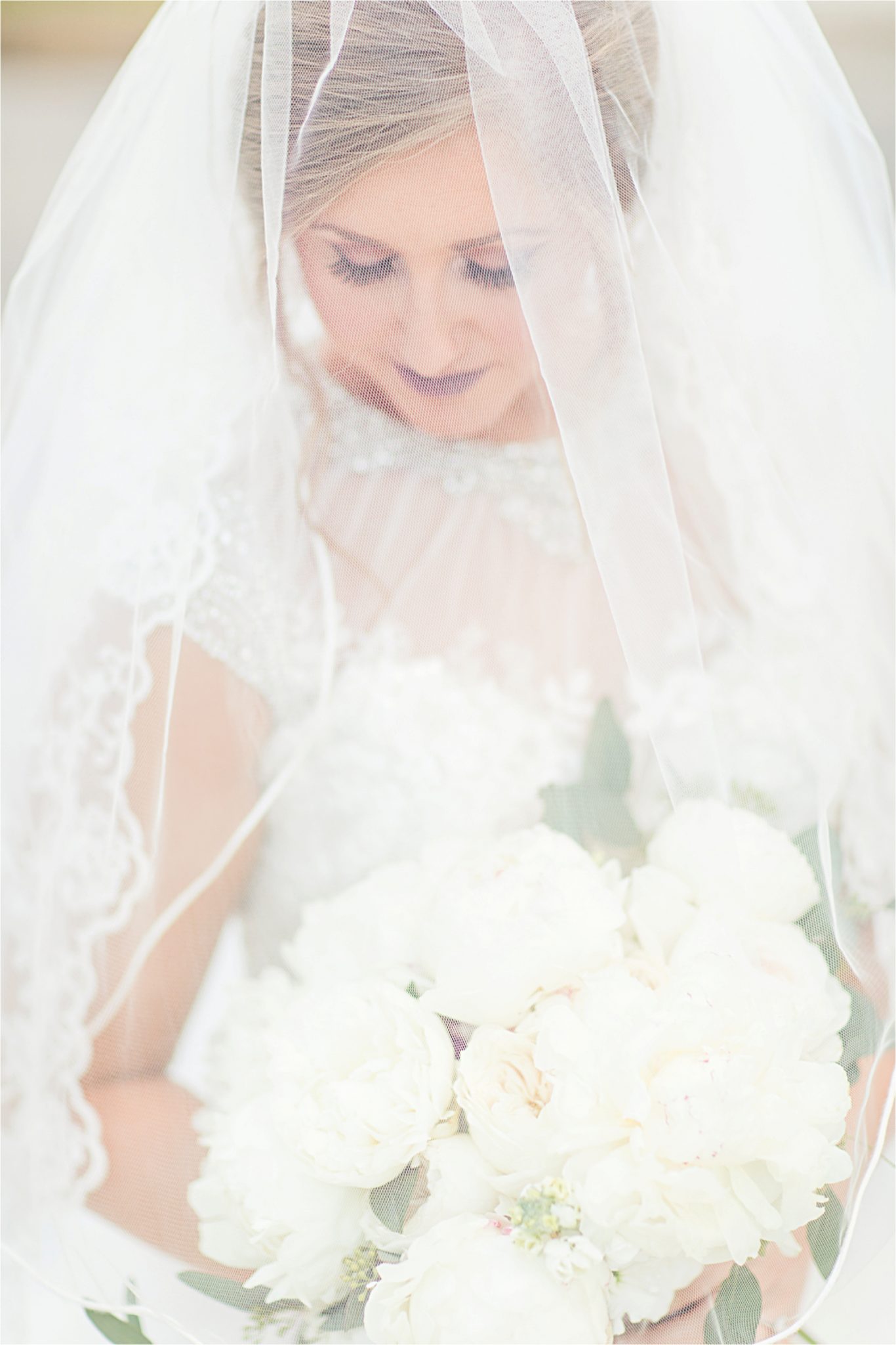 St Francis at the Point Bridal Portraits-Mary Catherine-Alabama photographer-Bridal Shoot-Candid-Wedding Dress-Wedding bouquet 