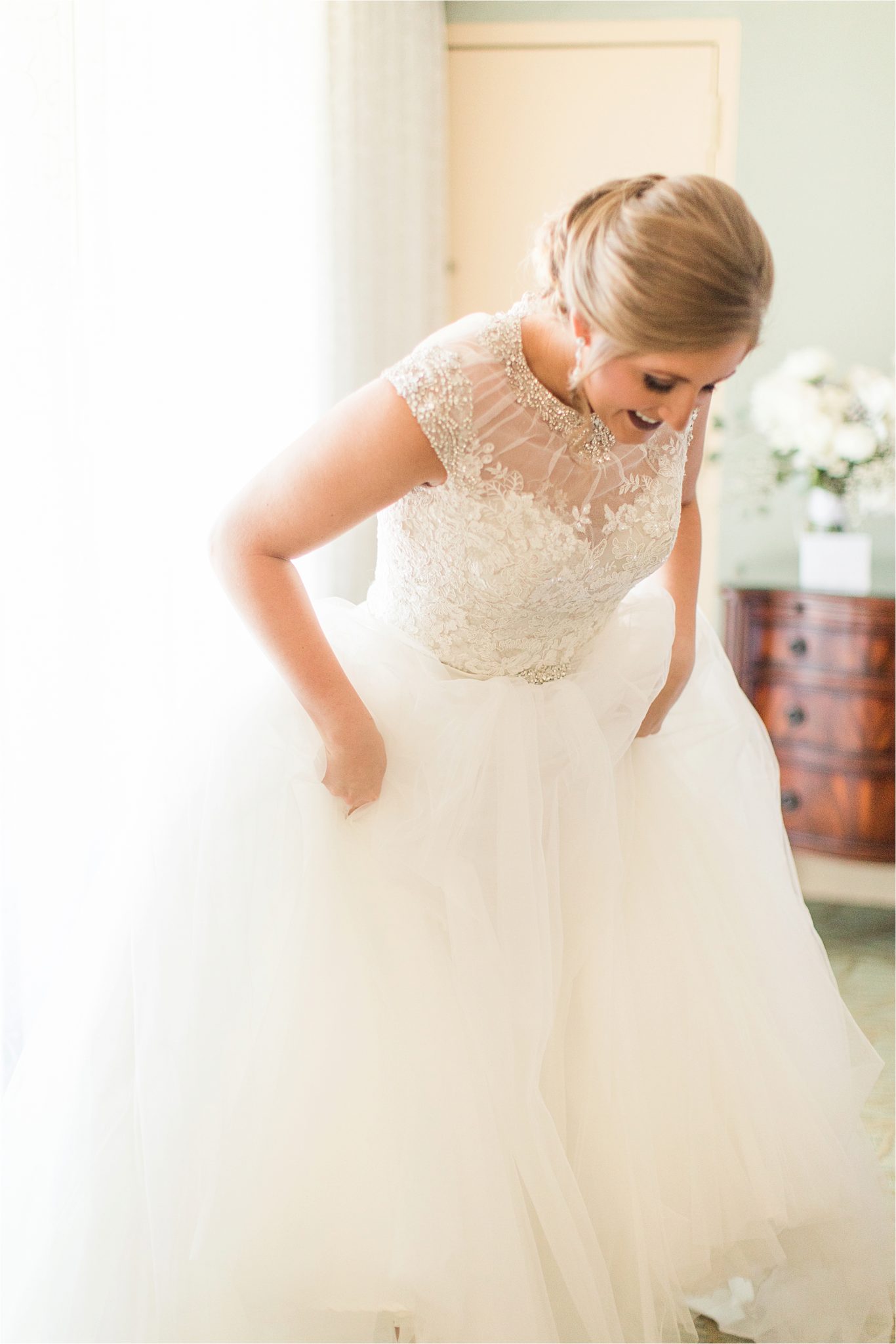 Winter Wedding-Neutral Wedding-Alabama Bride-St Francis at the Point-White Lace Wedding Dress