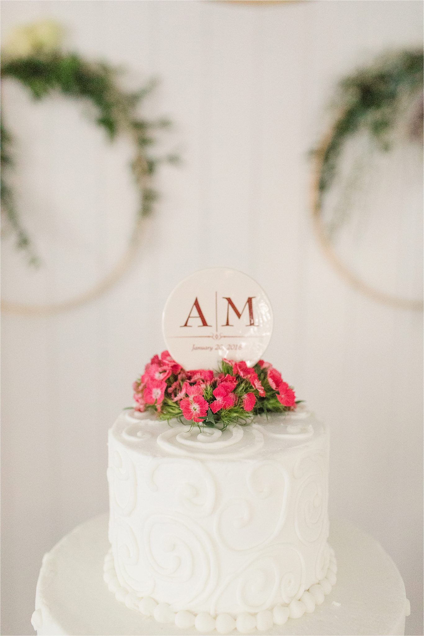 Alabama Wedding Photographer-Little Point Clear Winter Wedding-Meri Beth + Andrew-Wedding cake-Wedding details