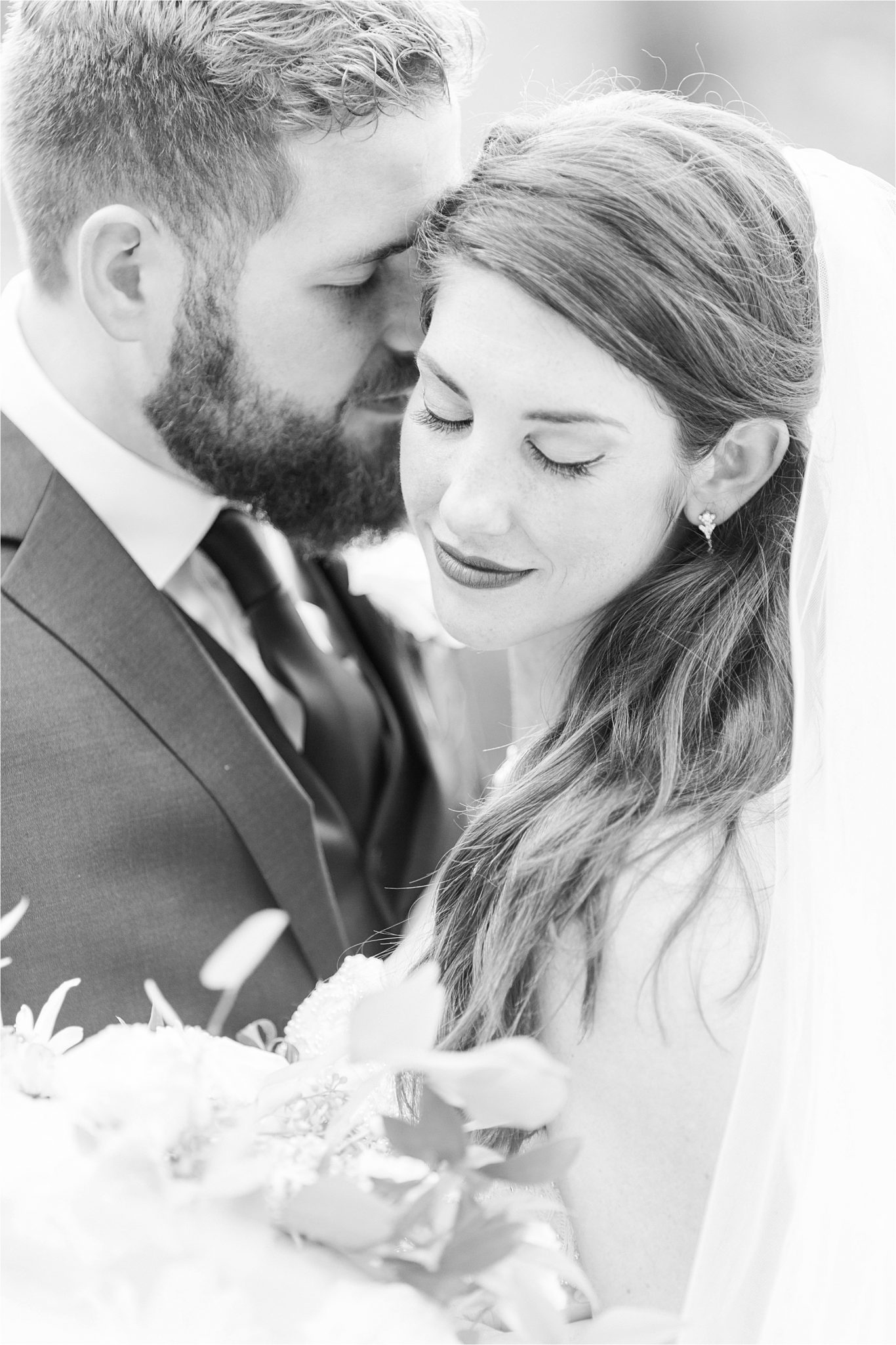 bride and groom-wedding photos-portraits-close ups-precious moments