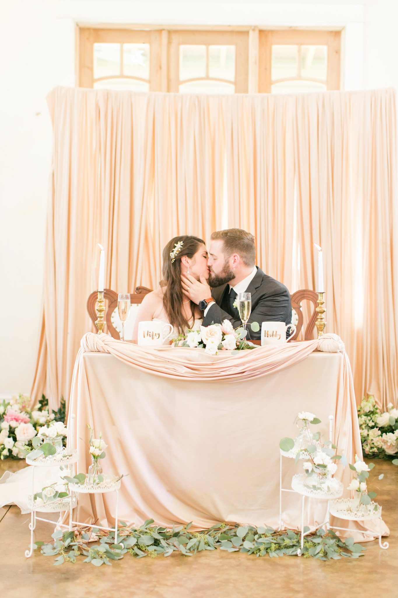 bride and groom reception seating-wife and hubby mugs