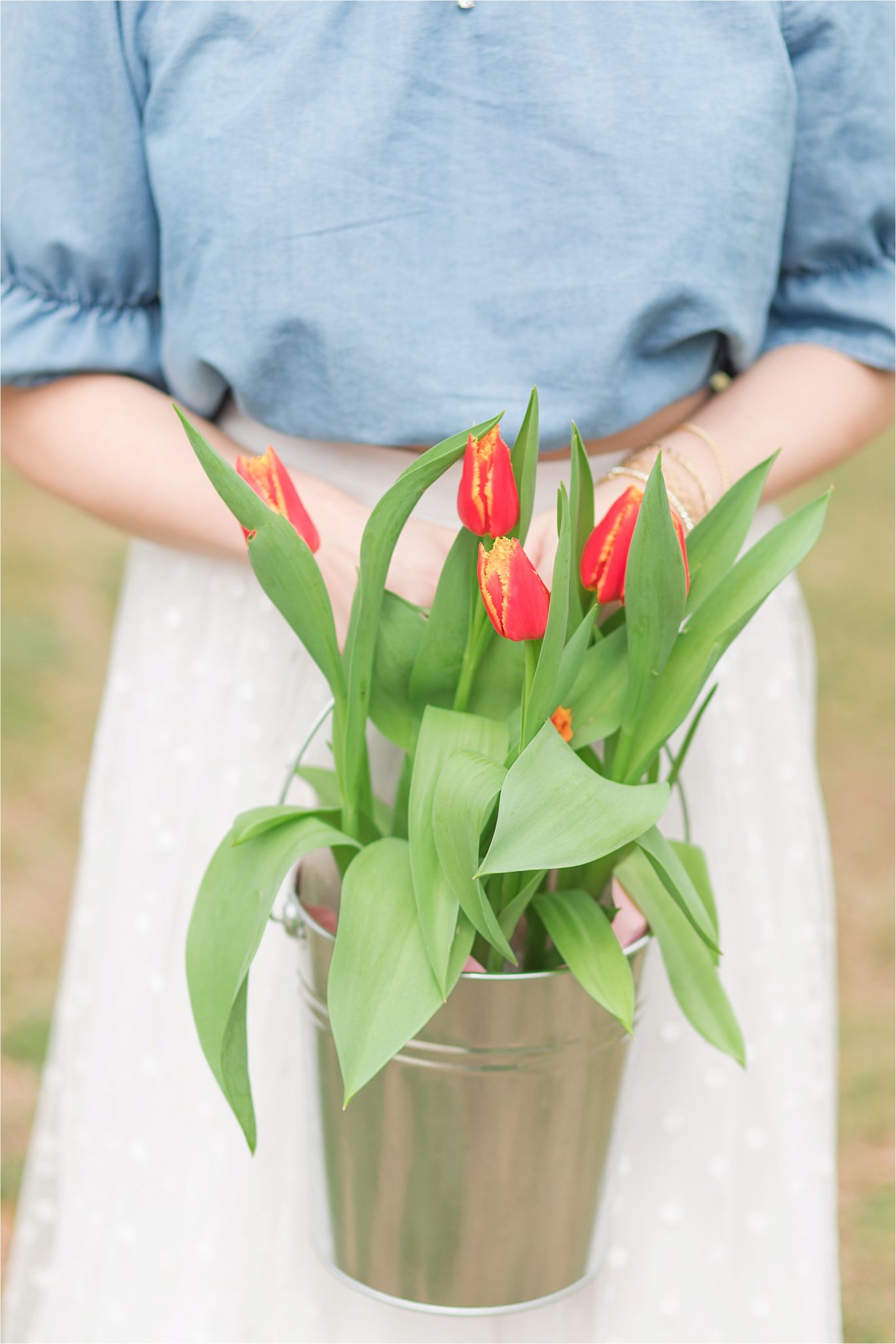 Auburn-Alabama-wedding-photographer-engagement-tulips-potted-plants