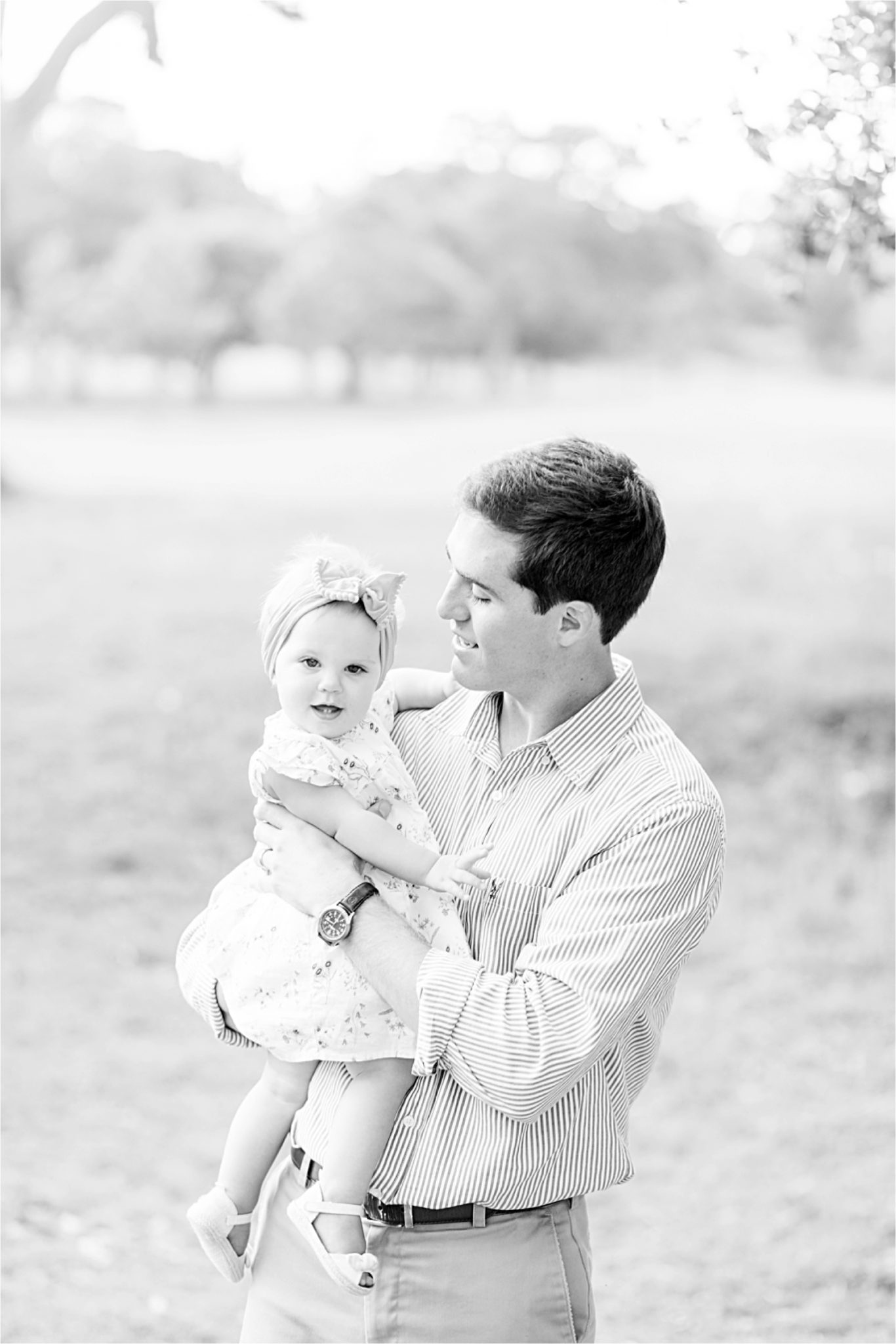 daddy daughter photo-family photographer in Alabama-toddler photography