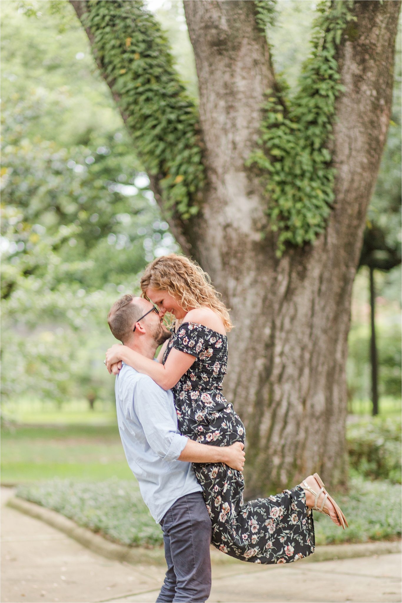 cute couple photos-Alabama family photographer-couple portraits-candid-husband and wife