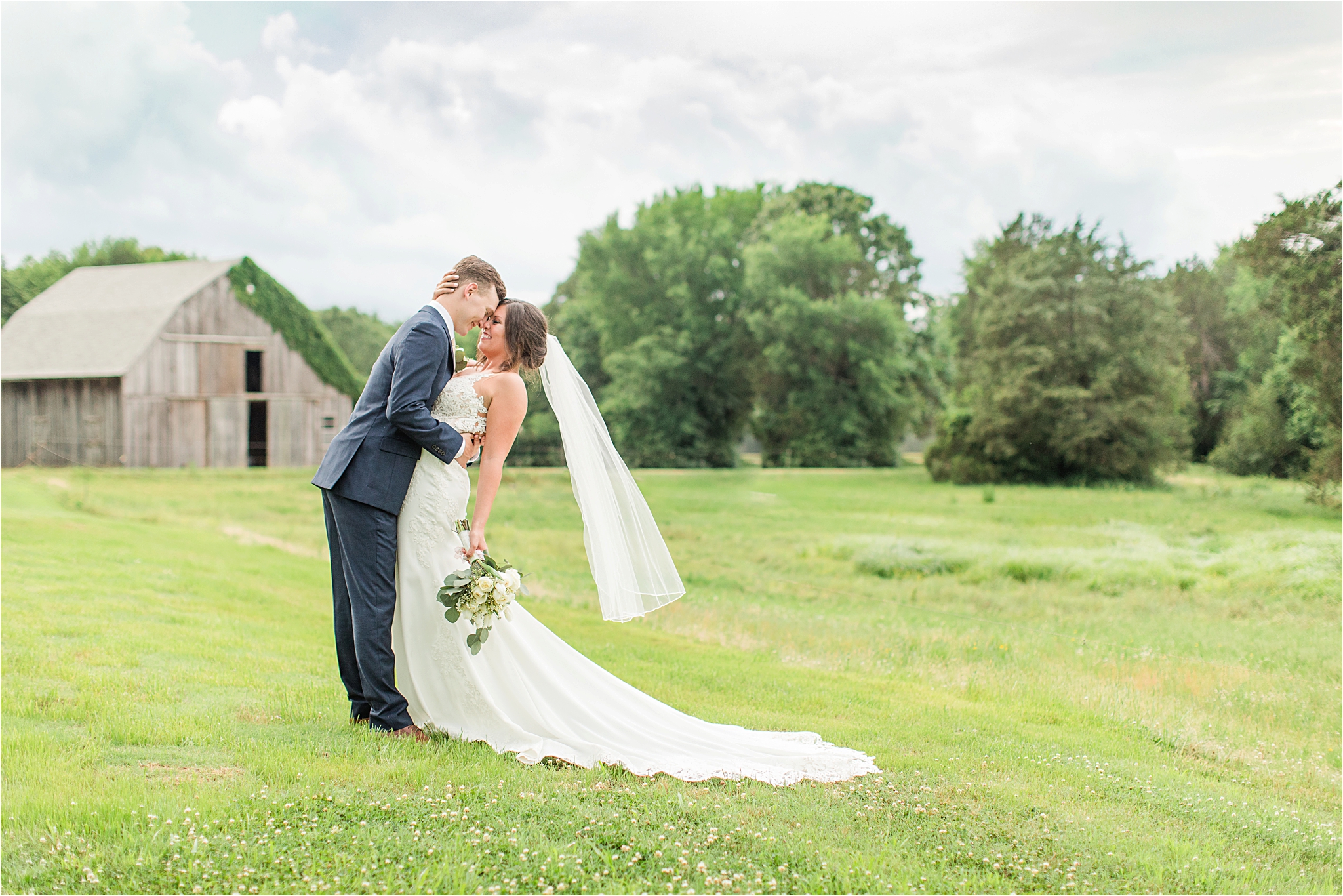 Hedge Farm Wedding | Alabama Wedding Photographer | Barn Wedding | 