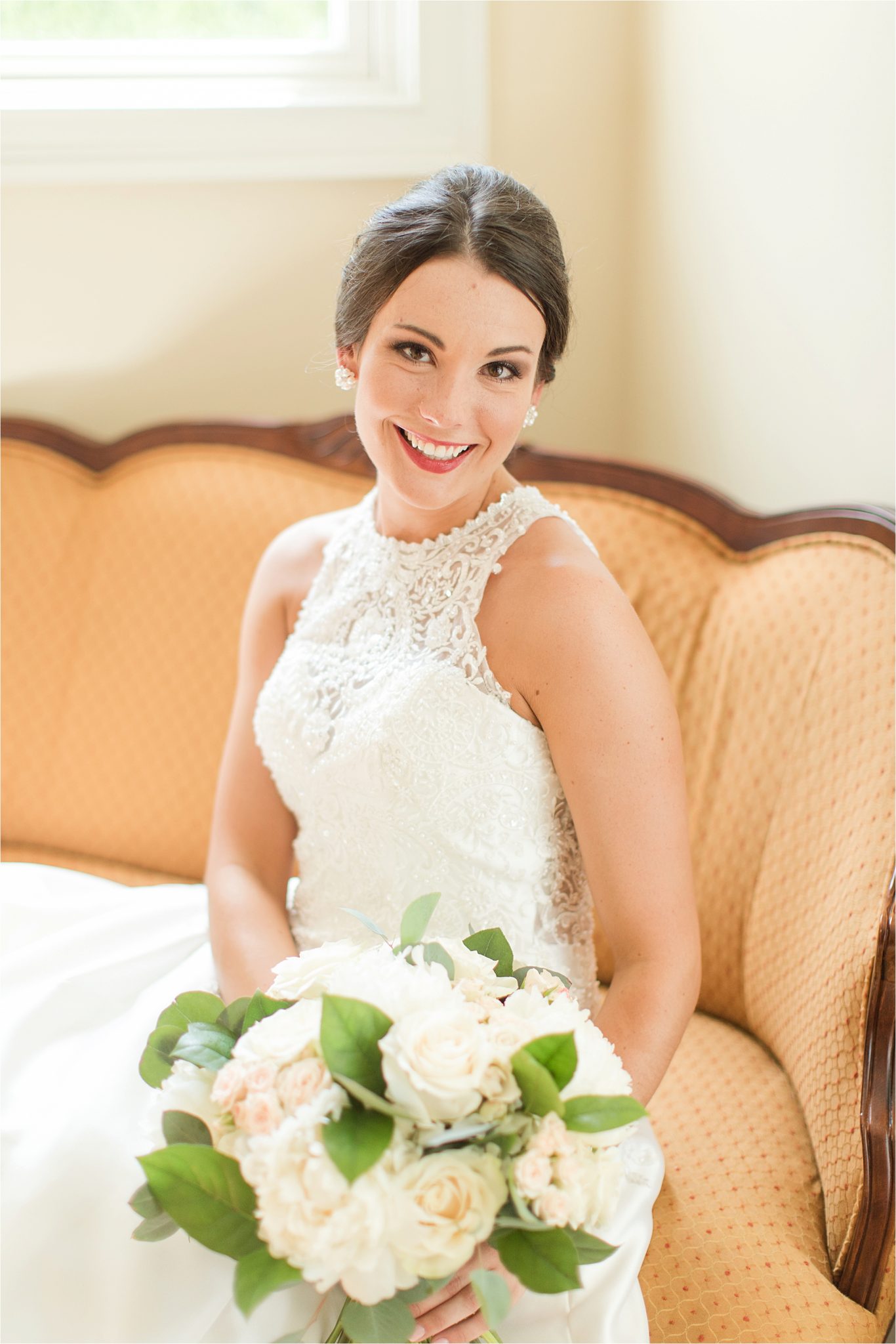 Sonnet House, Birmingham Alabama Wedding Photographer, Bridal shoot, Wedding bouquet 