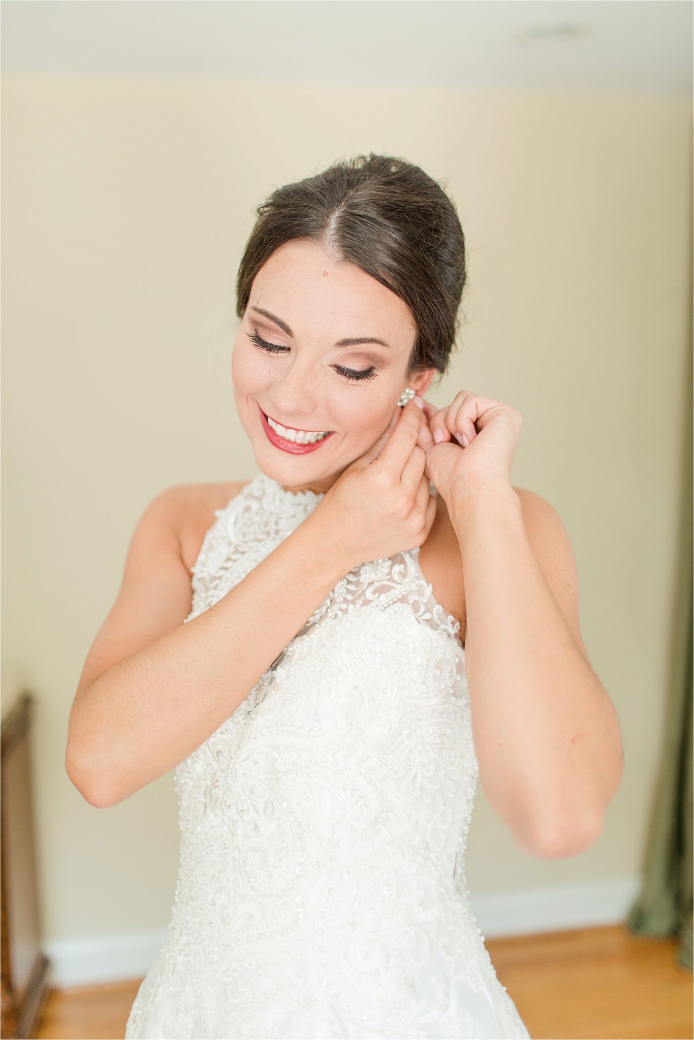 Sonnet House, Birmingham Alabama Wedding Photographer, Wedding dress 