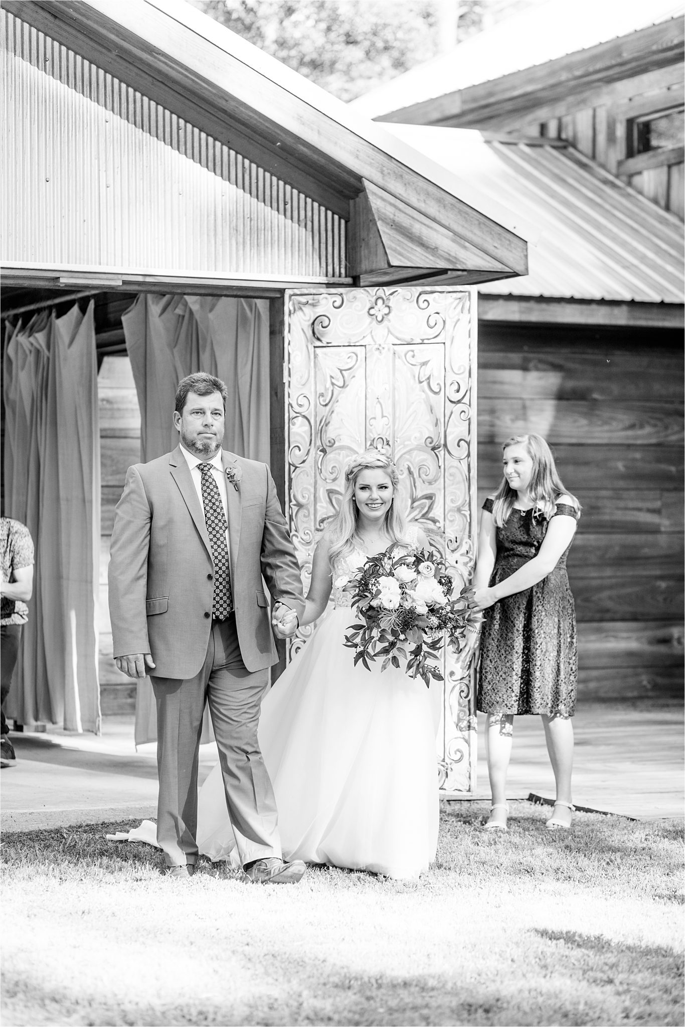 bride-father-down-aisle-barn-doors-special-bridal-entrance