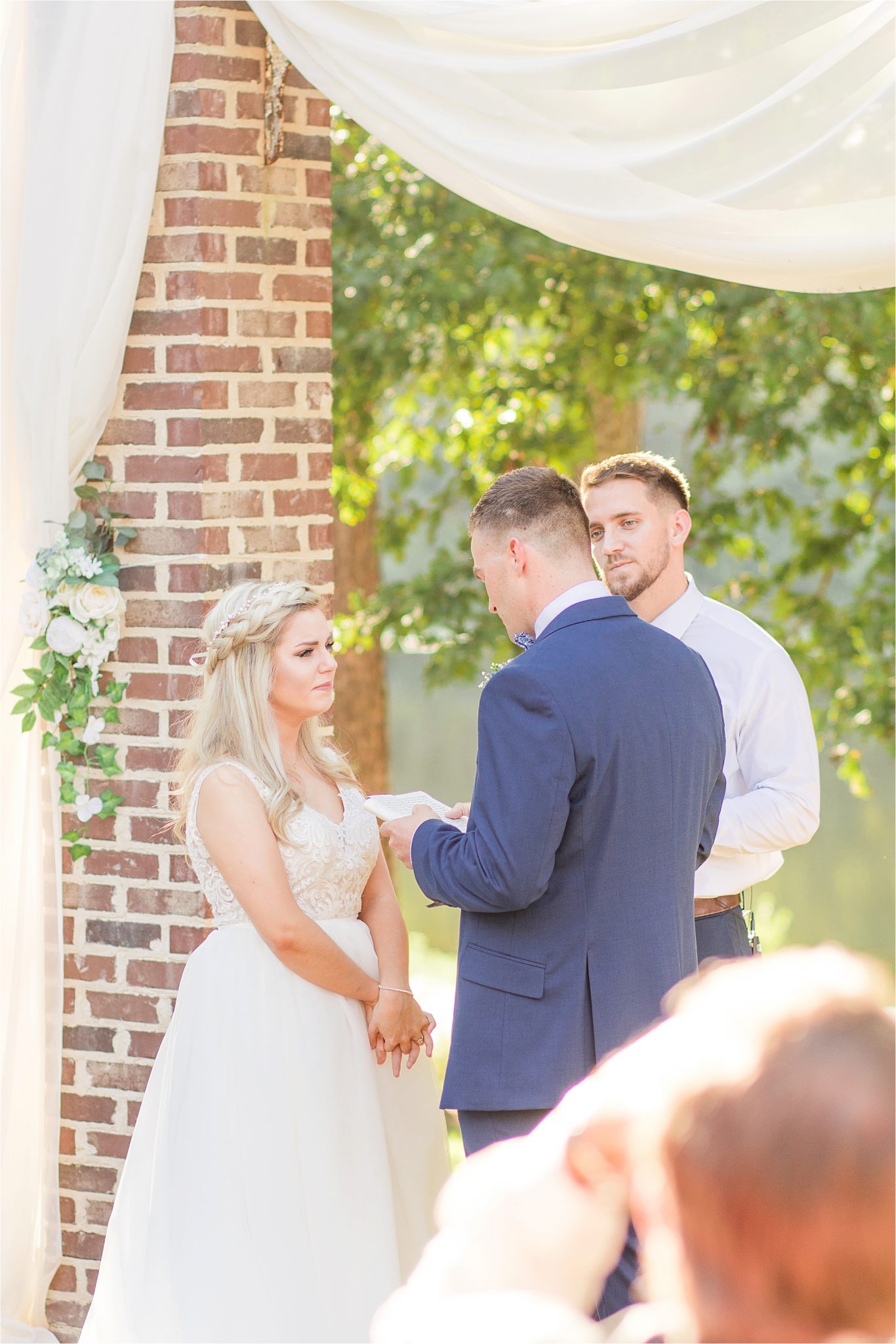 wedding-ceremony-alabama-wedding-photographer-blue-navy-vows